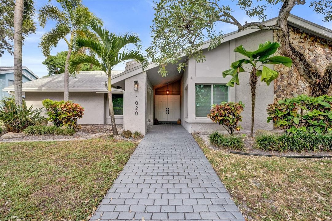 最近租的: $7,500 (4 贝兹, 3 浴室, 2879 平方英尺)