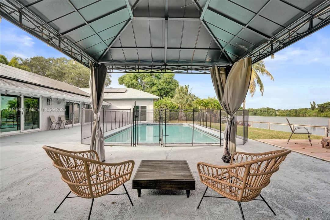 最近租的: $7,500 (4 贝兹, 3 浴室, 2879 平方英尺)