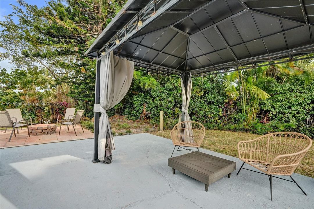 最近租的: $7,500 (4 贝兹, 3 浴室, 2879 平方英尺)