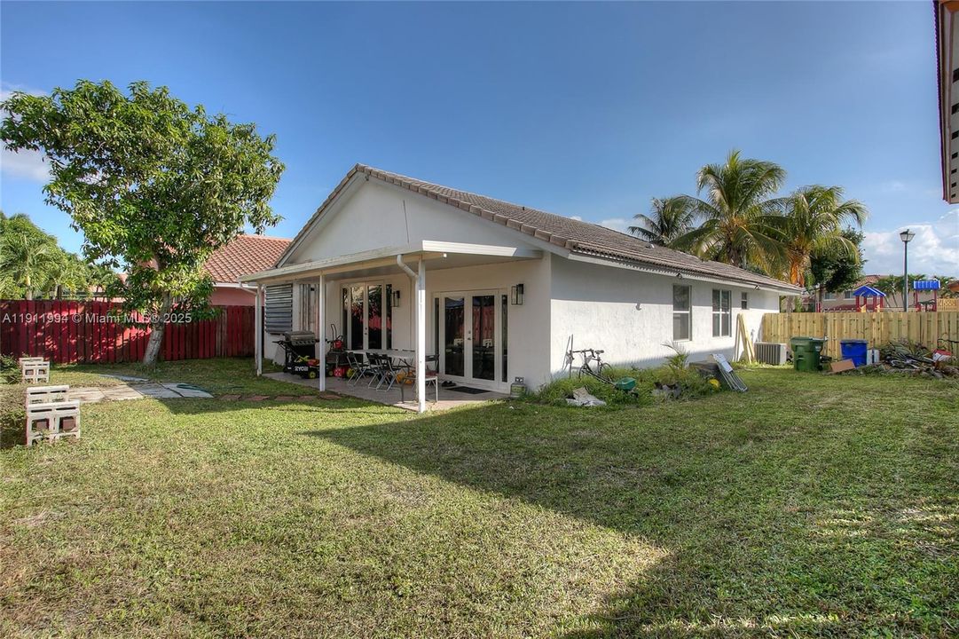 Active With Contract: $3,750 (4 beds, 2 baths, 1697 Square Feet)