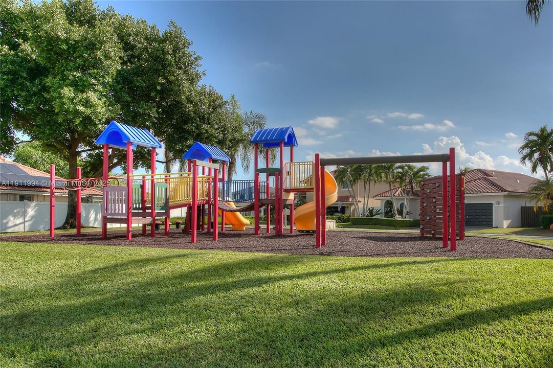 Active With Contract: $3,750 (4 beds, 2 baths, 1697 Square Feet)