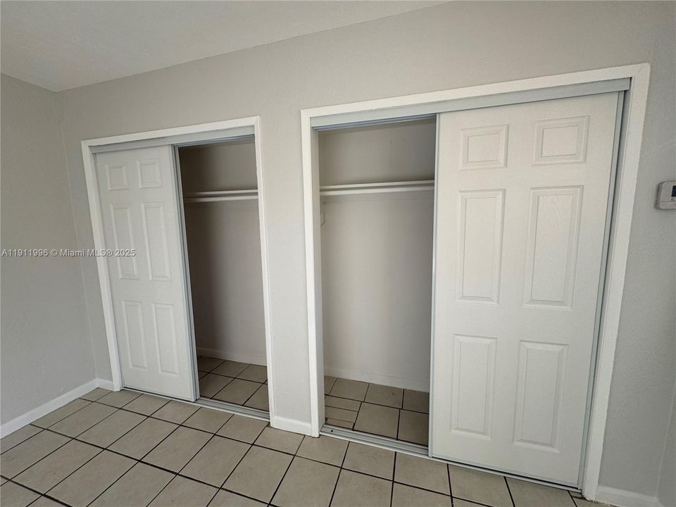 Под контрактом: $2,490 (3 спален, 1 ванн, 0 Квадратных фут)