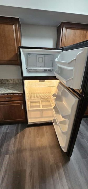 В аренду: $1,500 (1 спален, 1 ванн, 4008 Квадратных фут)