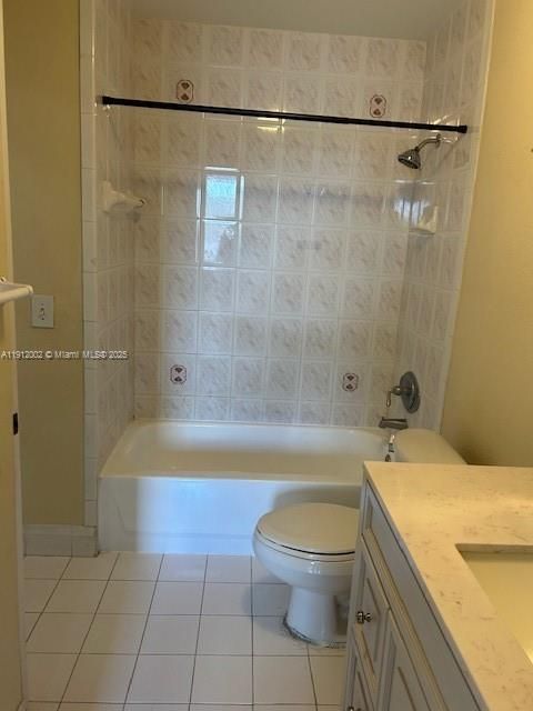 最近租的: $2,100 (2 贝兹, 1 浴室, 1117 平方英尺)