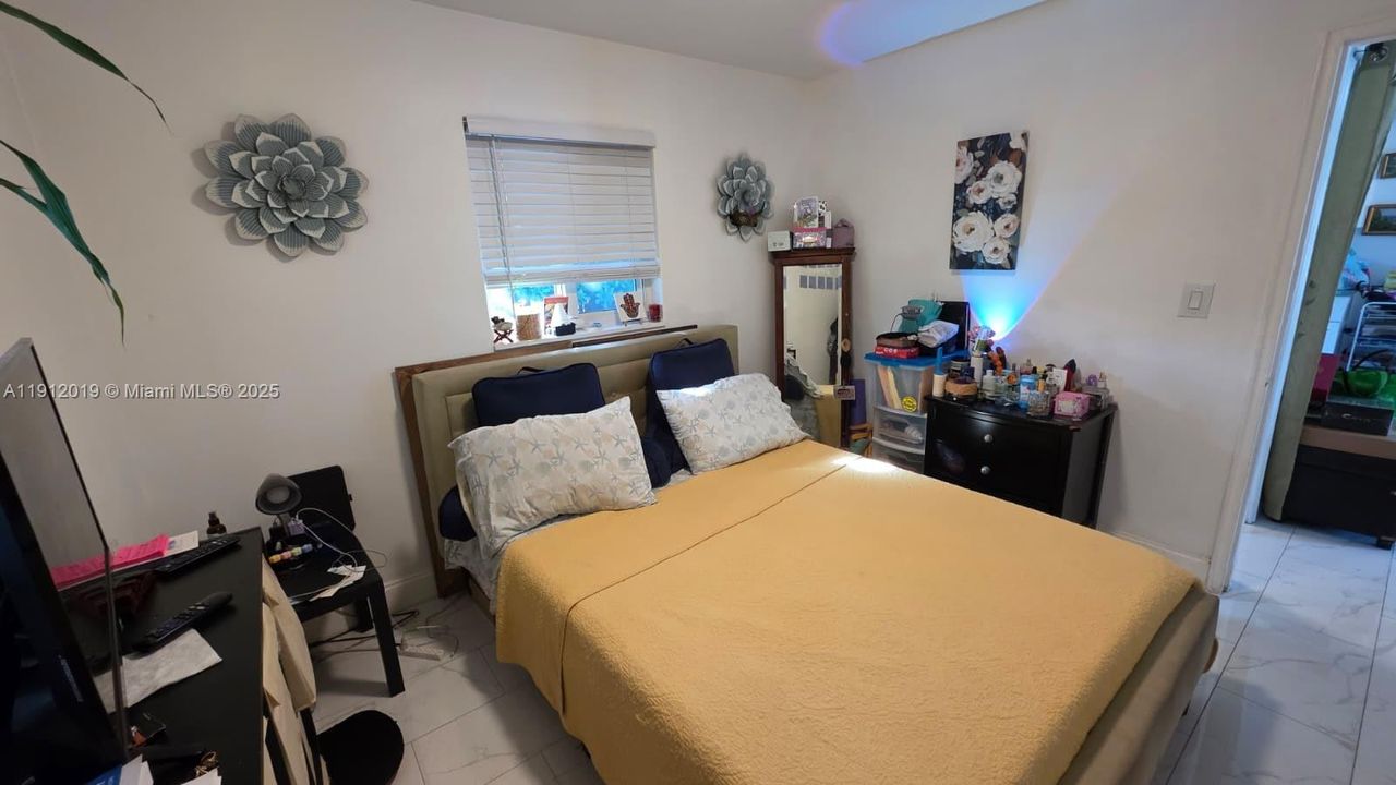 На продажу: $434,999 (3 спален, 2 ванн, 824 Квадратных фут)