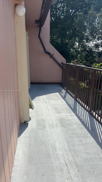 For Sale: $322,900 (3 beds, 2 baths, 1590 Square Feet)