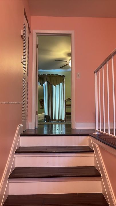 For Sale: $322,900 (3 beds, 2 baths, 1590 Square Feet)