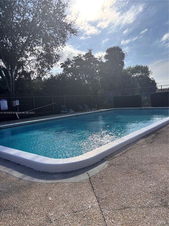 For Sale: $322,900 (3 beds, 2 baths, 1590 Square Feet)