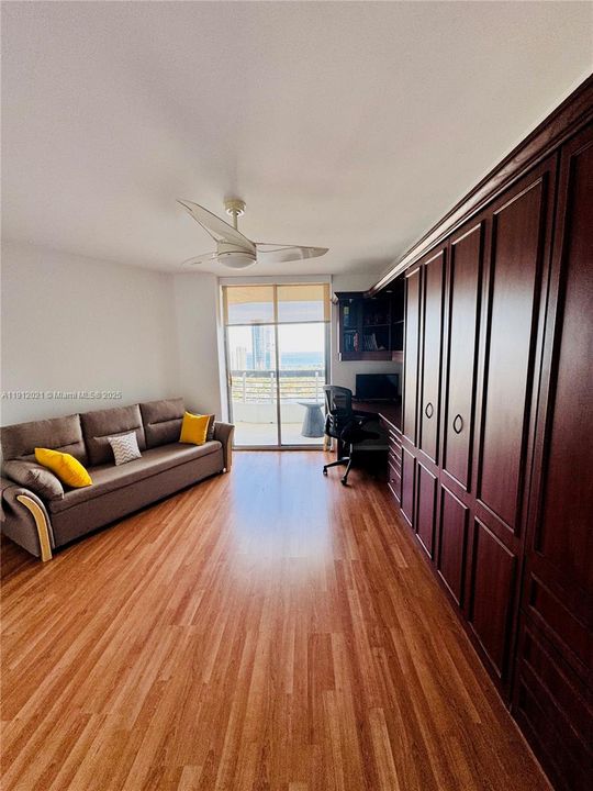 В аренду: $3,450 (2 спален, 2 ванн, 1181 Квадратных фут)