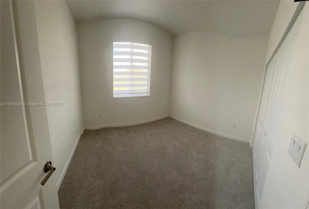 出租: $2,800 (3 贝兹, 3 浴室, 0 平方英尺)