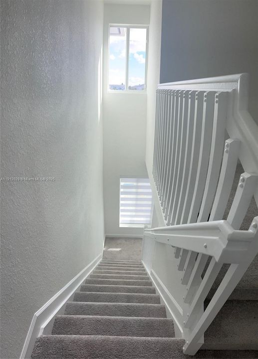 出租: $2,800 (3 贝兹, 3 浴室, 0 平方英尺)