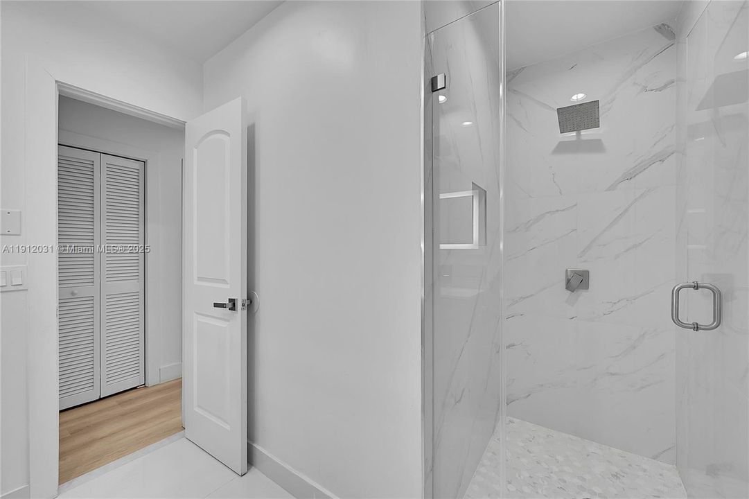 待售: $780,000 (4 贝兹, 3 浴室, 2225 平方英尺)