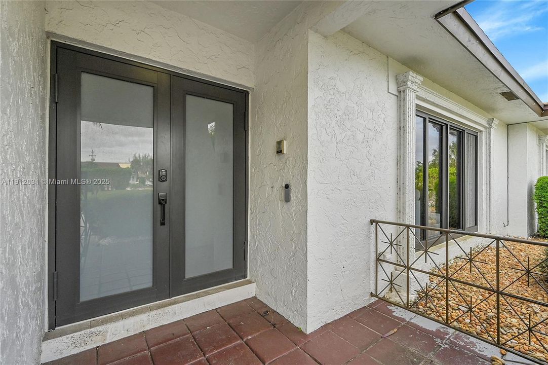 待售: $780,000 (4 贝兹, 3 浴室, 2225 平方英尺)