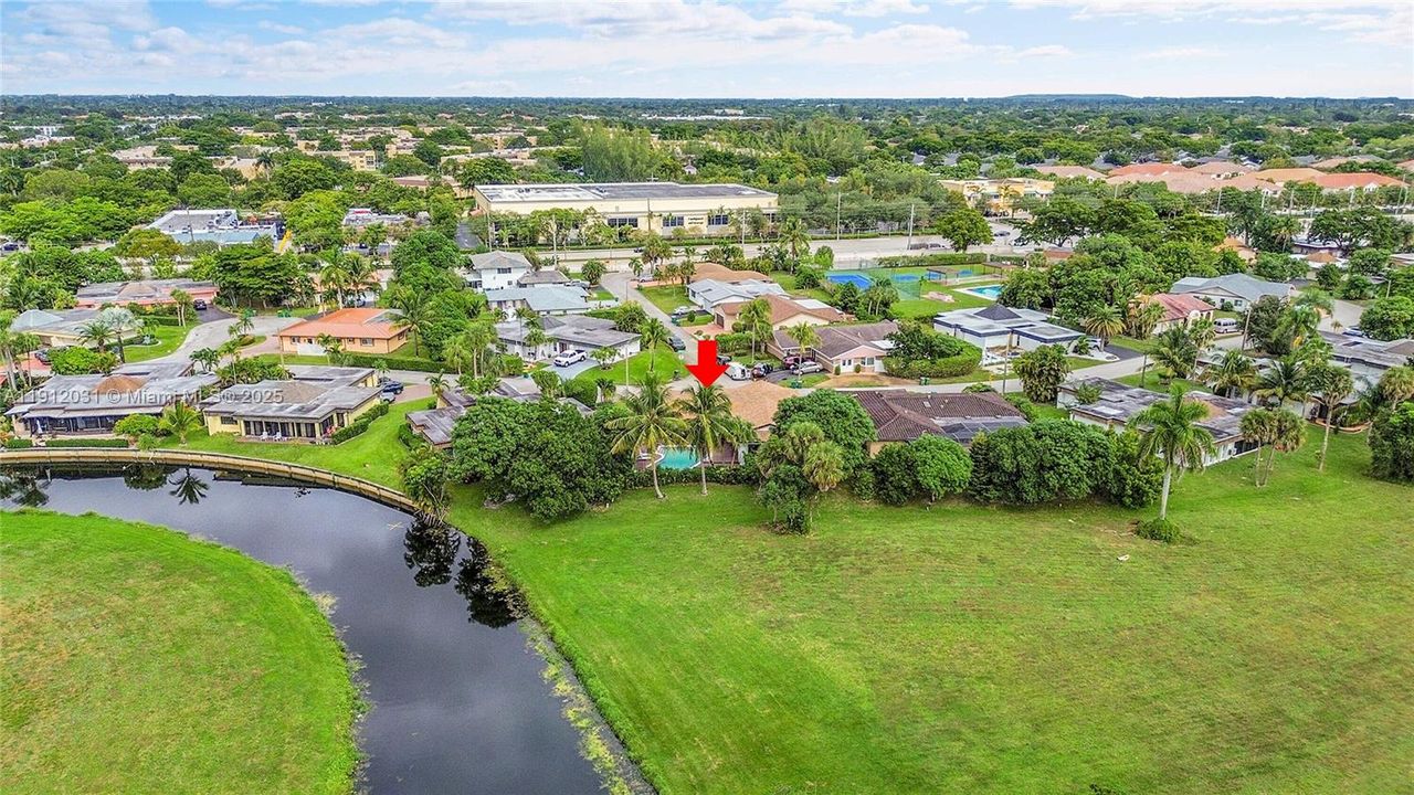 待售: $780,000 (4 贝兹, 3 浴室, 2225 平方英尺)