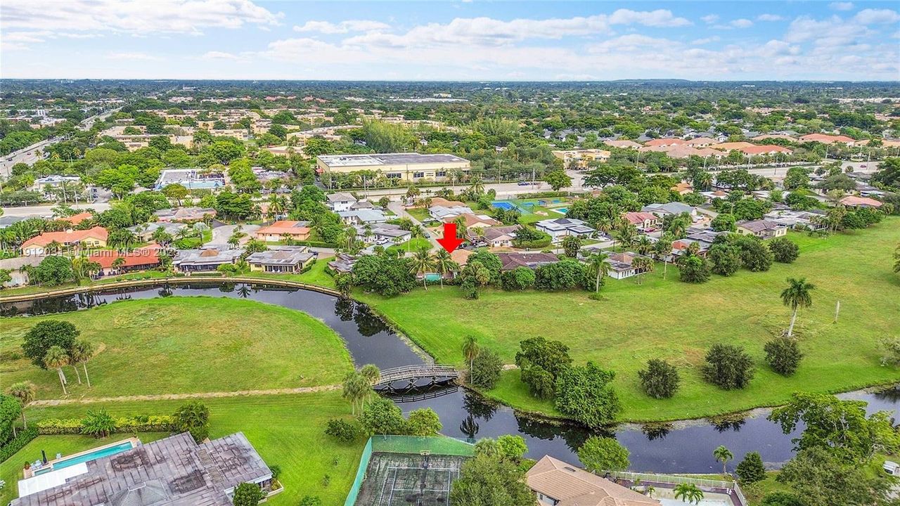 待售: $780,000 (4 贝兹, 3 浴室, 2225 平方英尺)