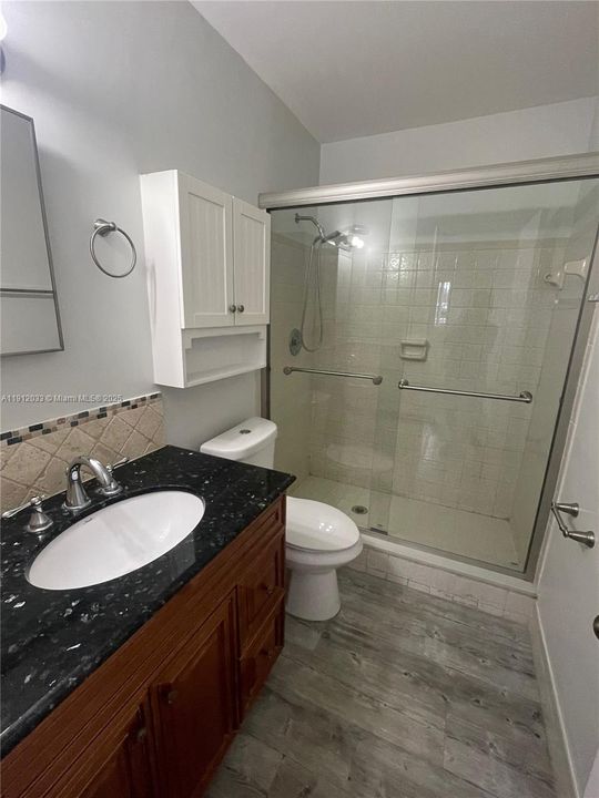 Недавно арендовано: $1,300 (0 спален, 1 ванн, 300 Квадратных фут)