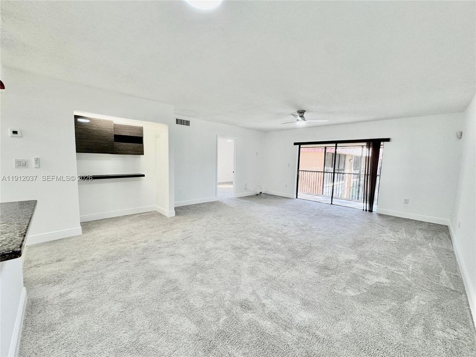 В аренду: $2,350 (2 спален, 2 ванн, 1080 Квадратных фут)