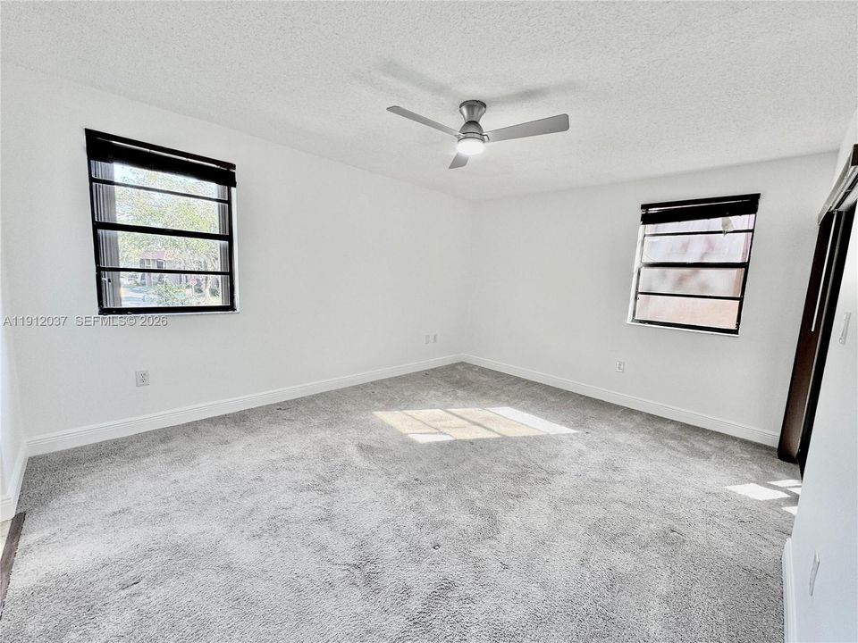 В аренду: $2,350 (2 спален, 2 ванн, 1080 Квадратных фут)