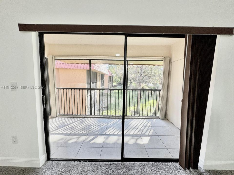 Activo con contrato: $2,270 (2 camas, 2 baños, 1080 Pies cuadrados)