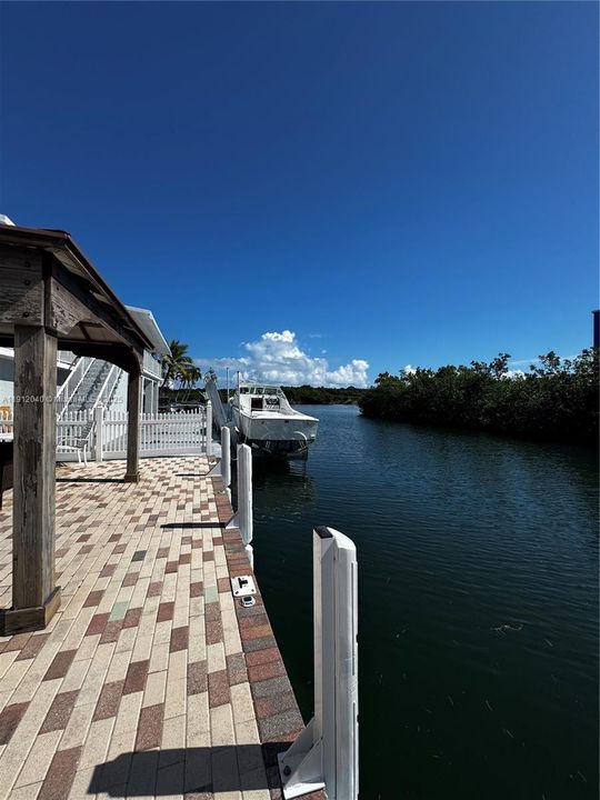 For Rent: $6,000 (3 beds, 3 baths, 1300 Square Feet)