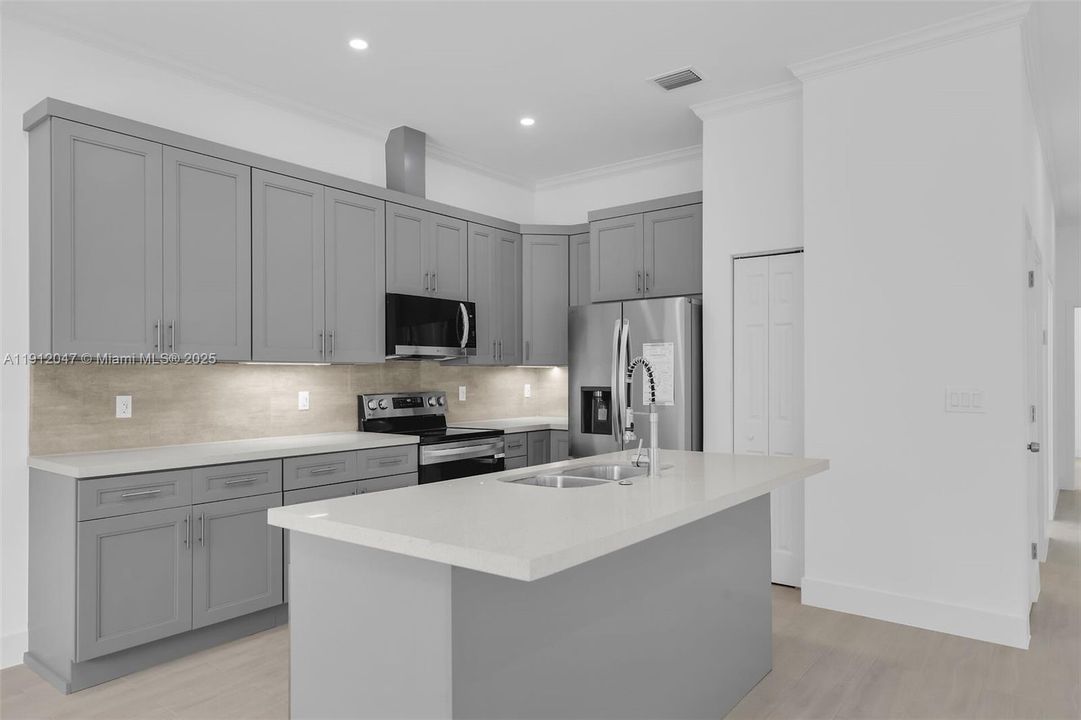 En Venta: $1,049,000 (3 camas, 2 baños, 1448 Pies cuadrados)