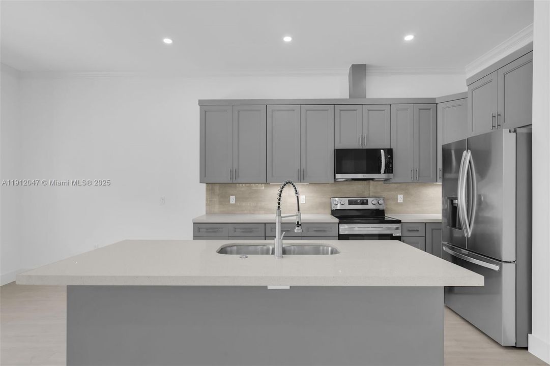 En Venta: $1,049,000 (3 camas, 2 baños, 1448 Pies cuadrados)