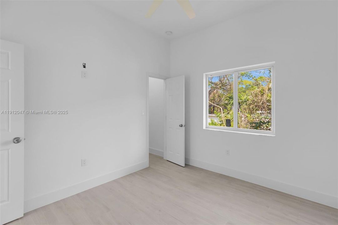 En Venta: $1,049,000 (3 camas, 2 baños, 1448 Pies cuadrados)