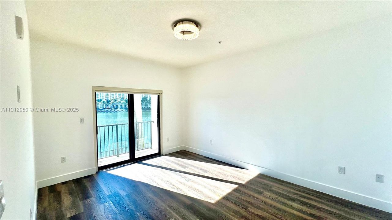 For Rent: $3,700 (3 beds, 2 baths, 1431 Square Feet)