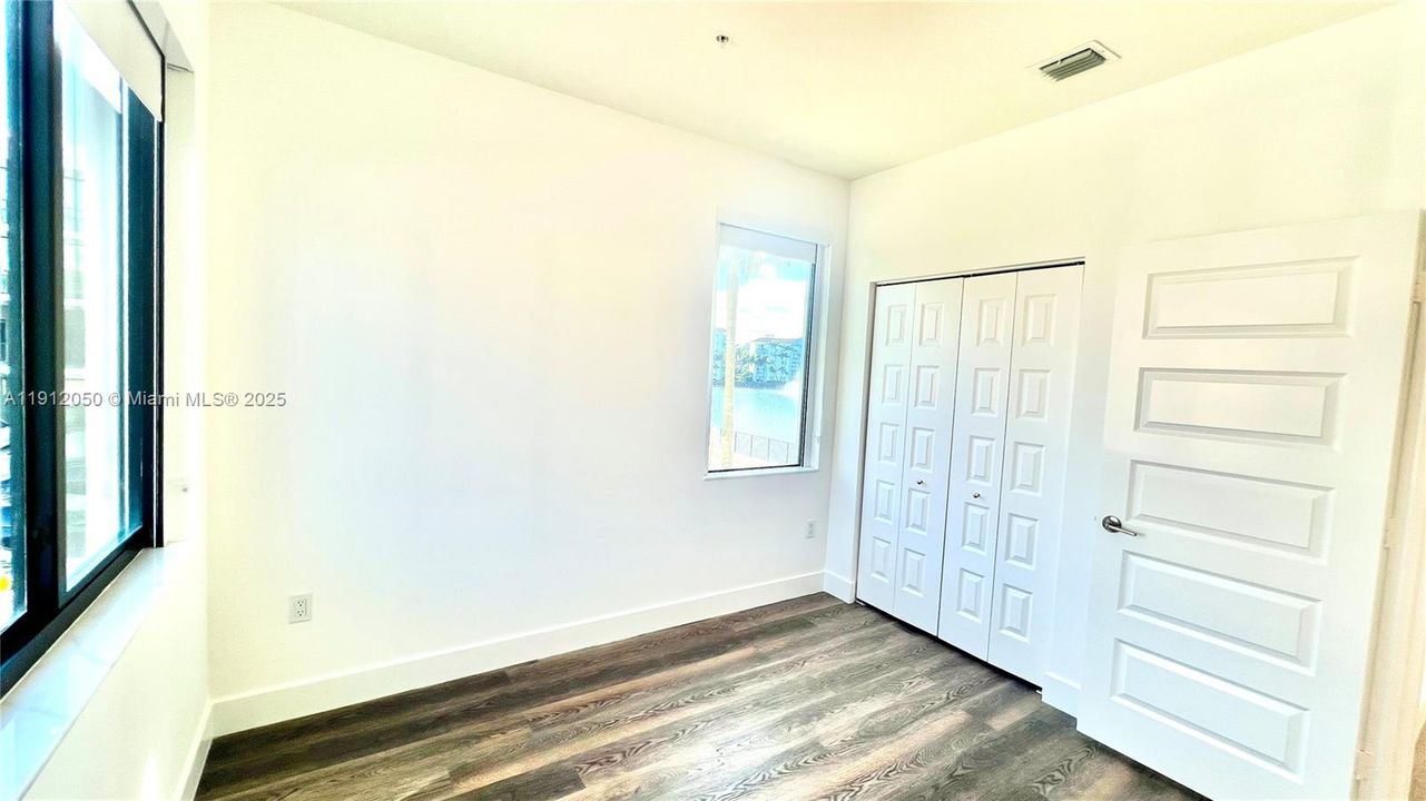 For Rent: $3,700 (3 beds, 2 baths, 1431 Square Feet)