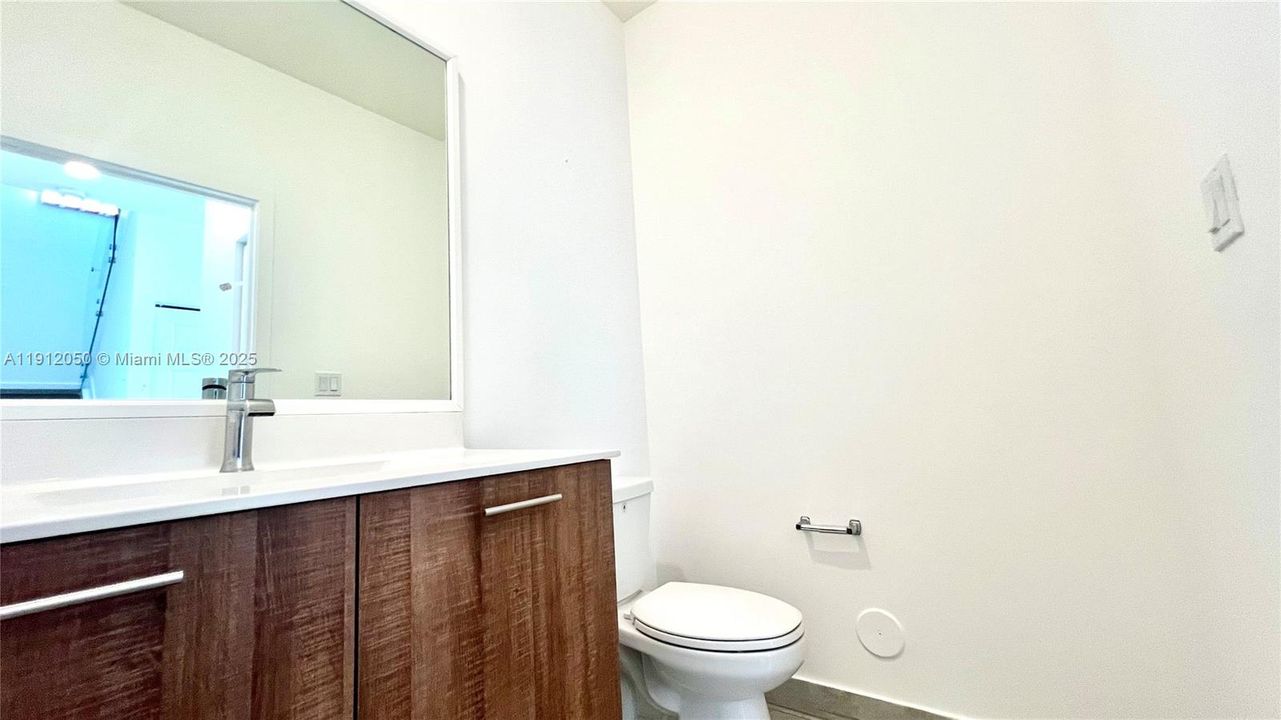 For Rent: $3,700 (3 beds, 2 baths, 1431 Square Feet)