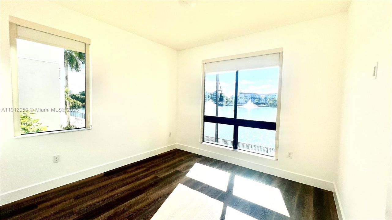 For Rent: $3,700 (3 beds, 2 baths, 1431 Square Feet)