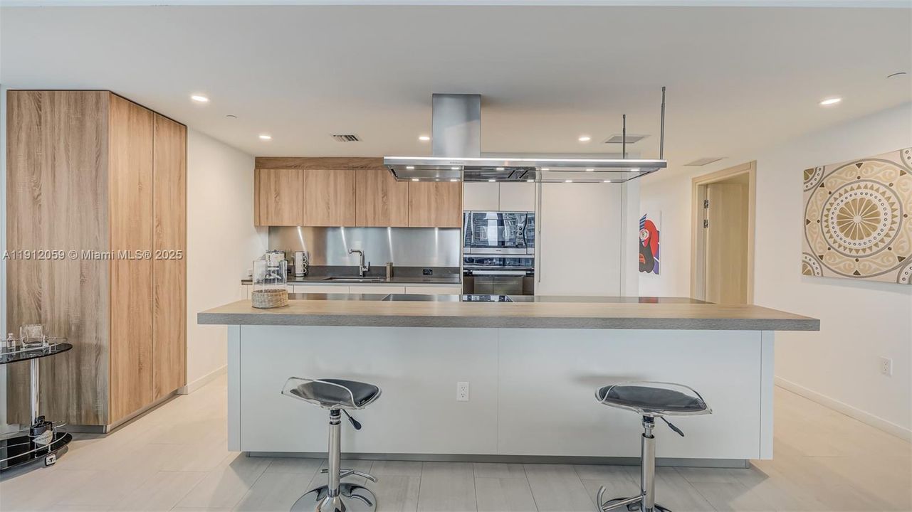 В аренду: $16,500 (3 спален, 3 ванн, 1909 Квадратных фут)