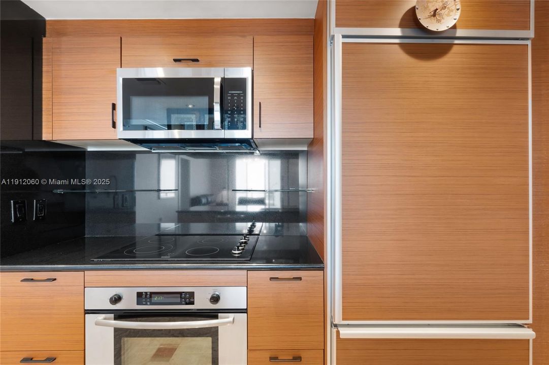 En Venta: $885,000 (2 camas, 2 baños, 1357 Pies cuadrados)