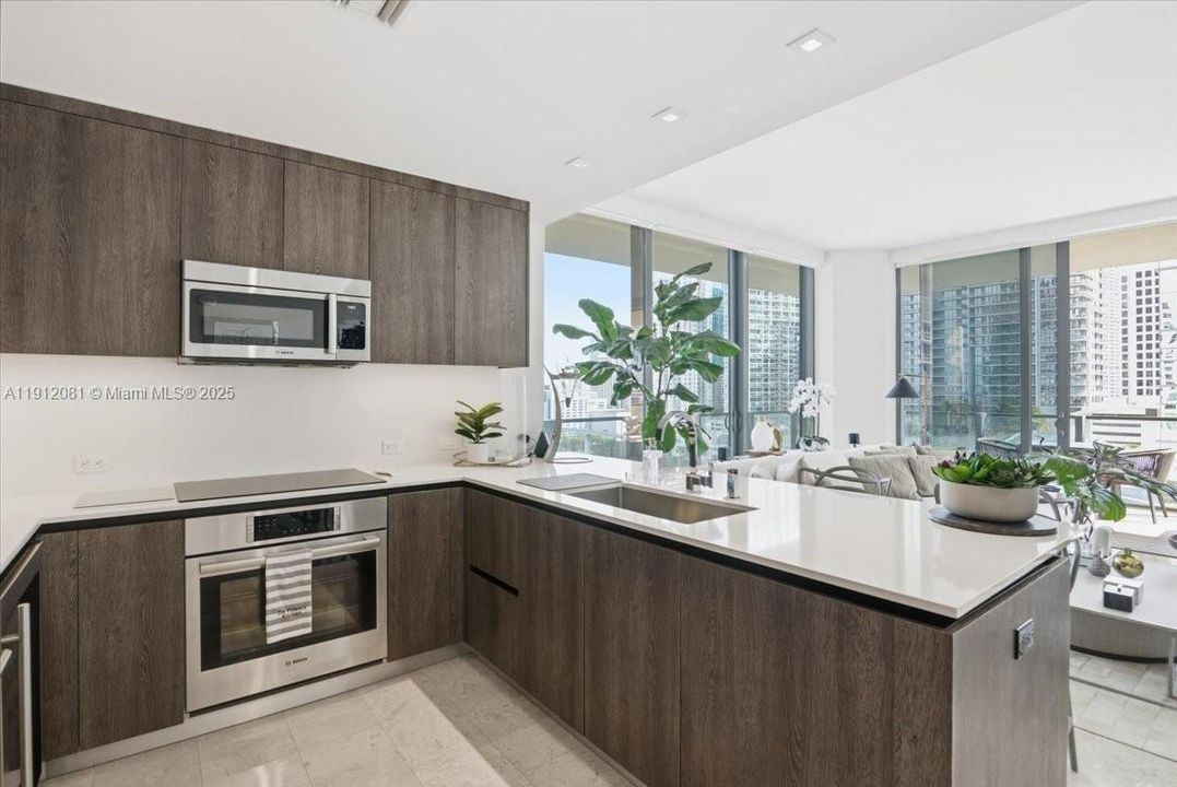 Active With Contract: $1,150,000 (2 beds, 2 baths, 1264 Square Feet)