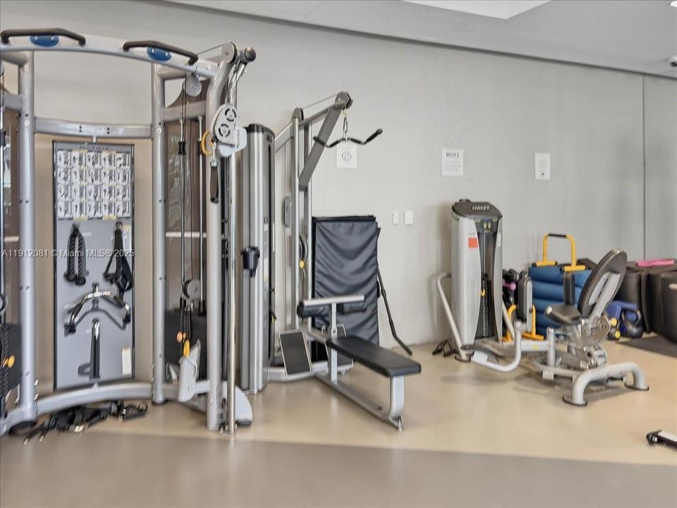 Active With Contract: $1,150,000 (2 beds, 2 baths, 1264 Square Feet)