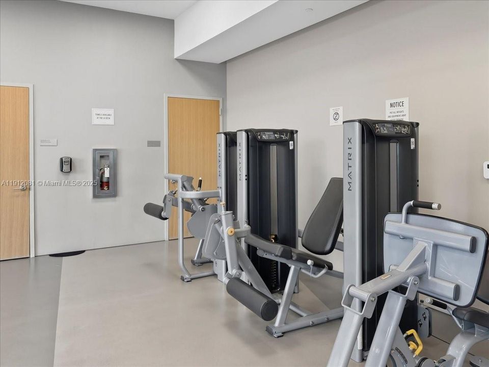 Active With Contract: $1,150,000 (2 beds, 2 baths, 1264 Square Feet)