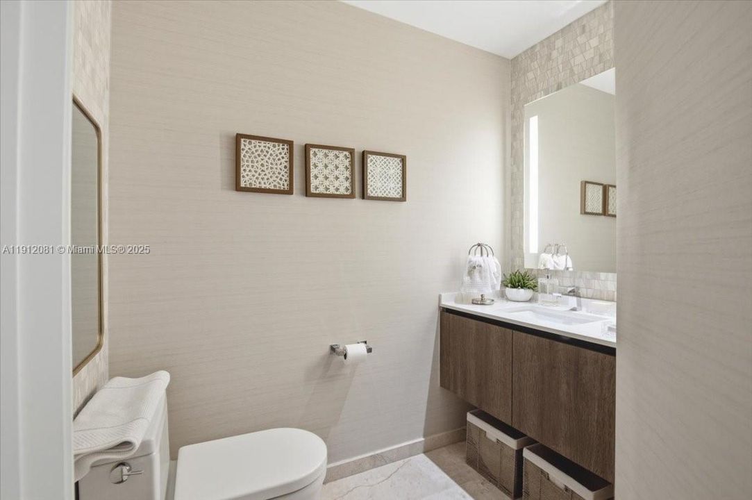 Active With Contract: $1,150,000 (2 beds, 2 baths, 1264 Square Feet)