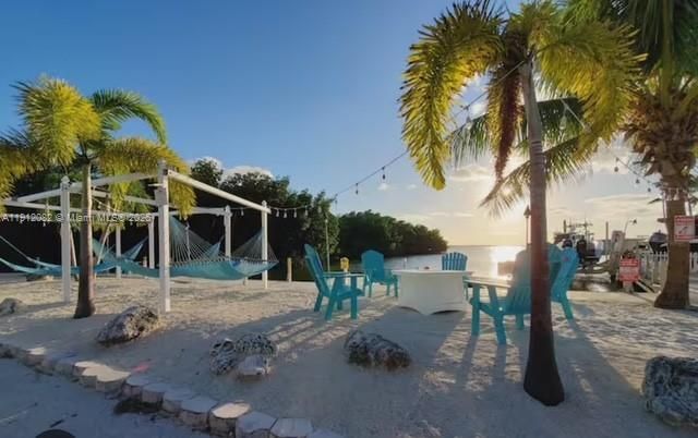 For Rent: $2,300 (2 beds, 1 baths, 0 Square Feet)