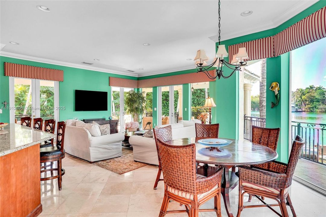 For Sale: $21,950,000 (7 beds, 7 baths, 6497 Square Feet)