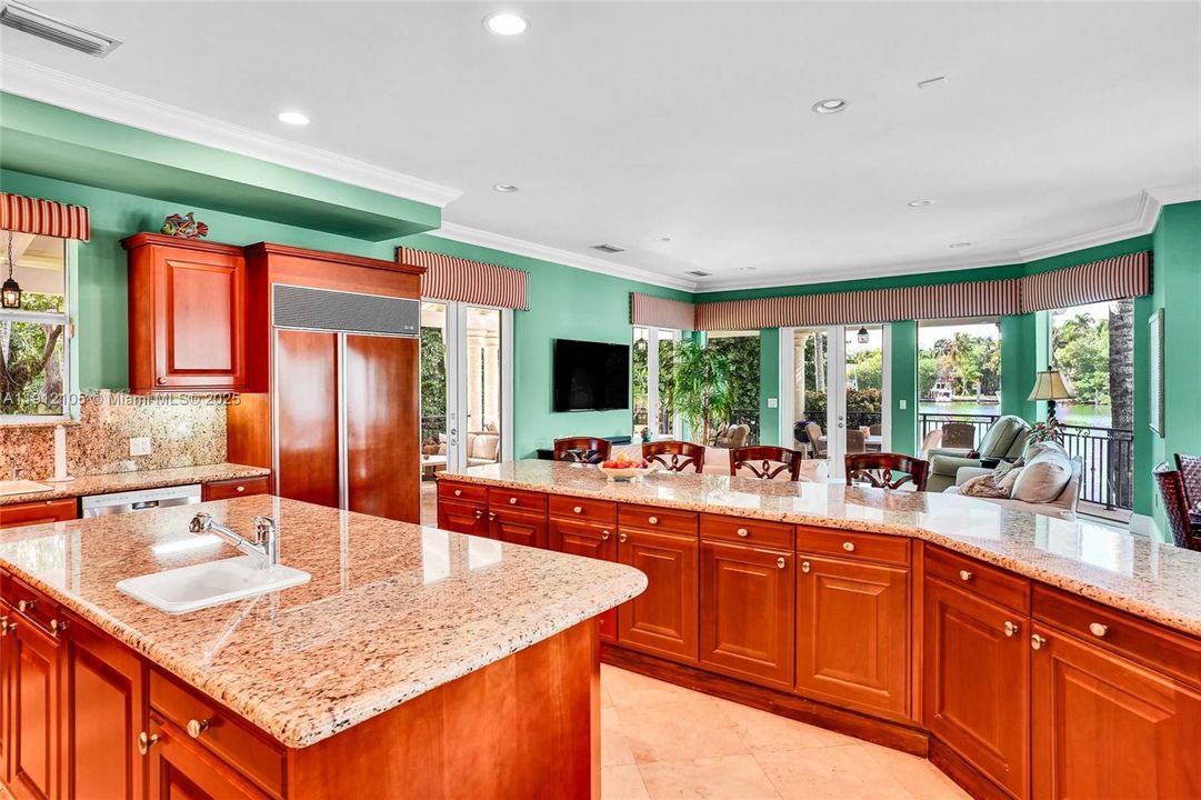 For Sale: $21,950,000 (7 beds, 7 baths, 6497 Square Feet)