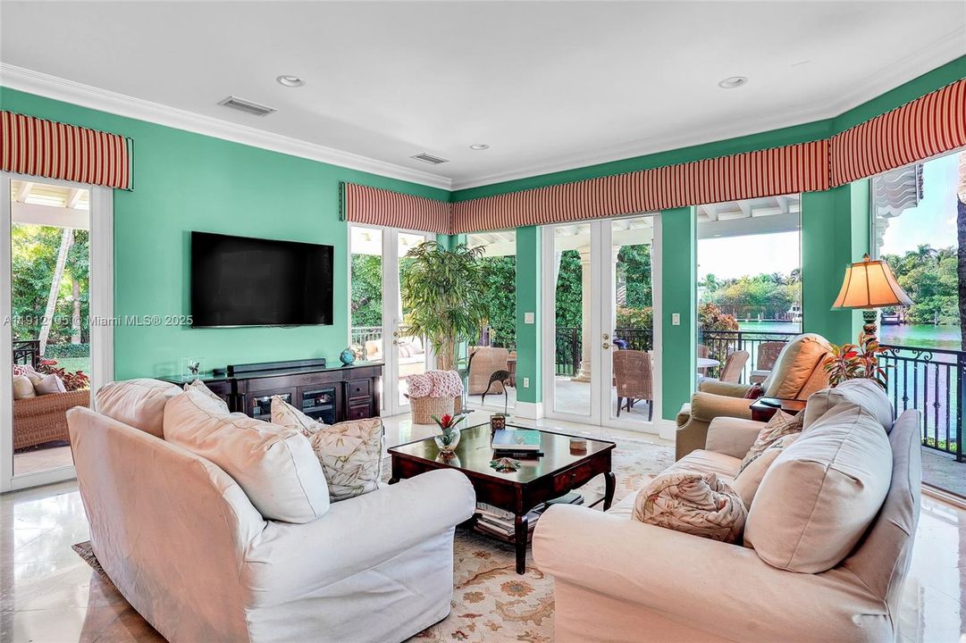 For Sale: $21,950,000 (7 beds, 7 baths, 6497 Square Feet)