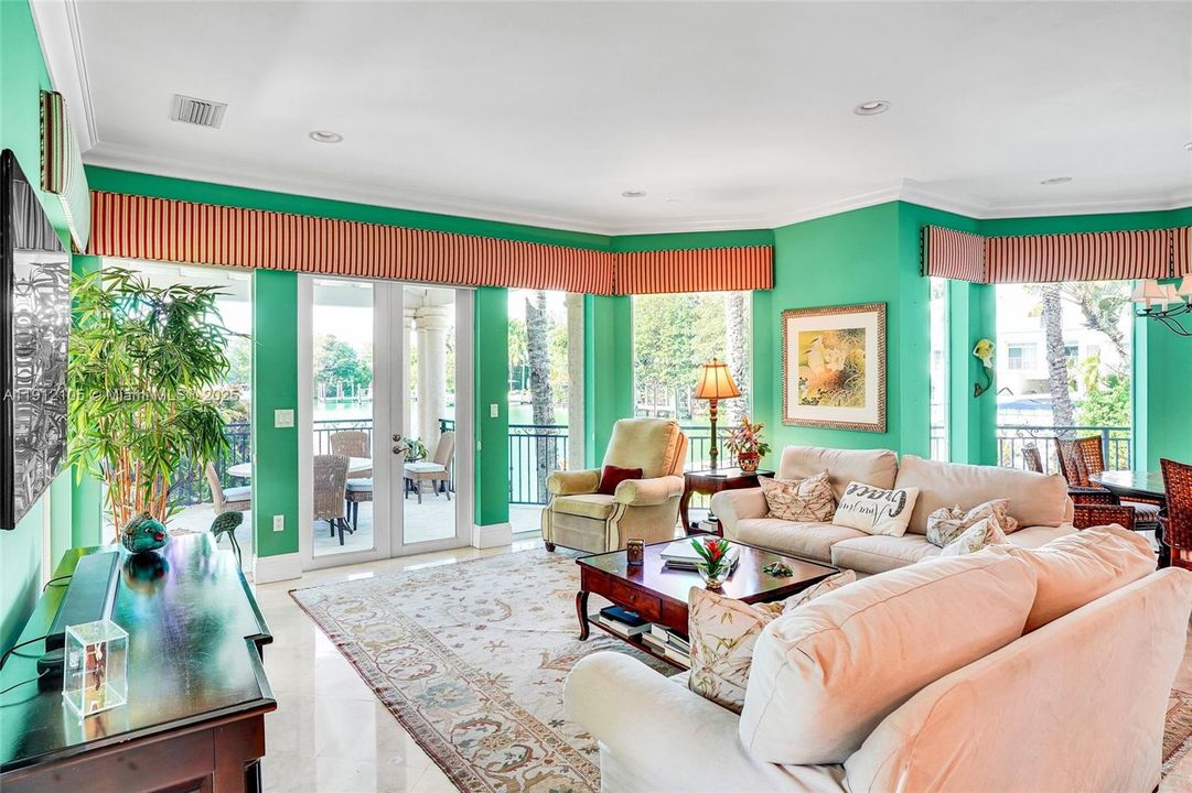 For Sale: $21,950,000 (7 beds, 7 baths, 6497 Square Feet)