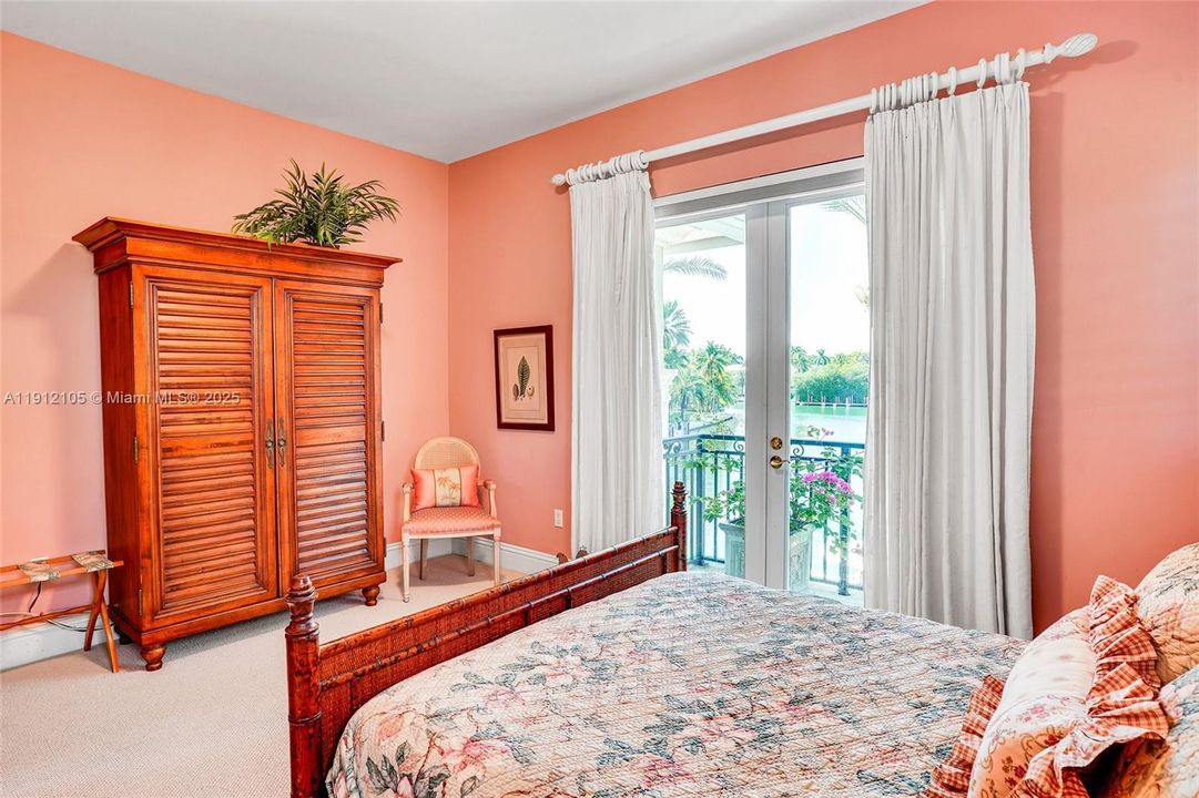 For Sale: $21,950,000 (7 beds, 7 baths, 6497 Square Feet)