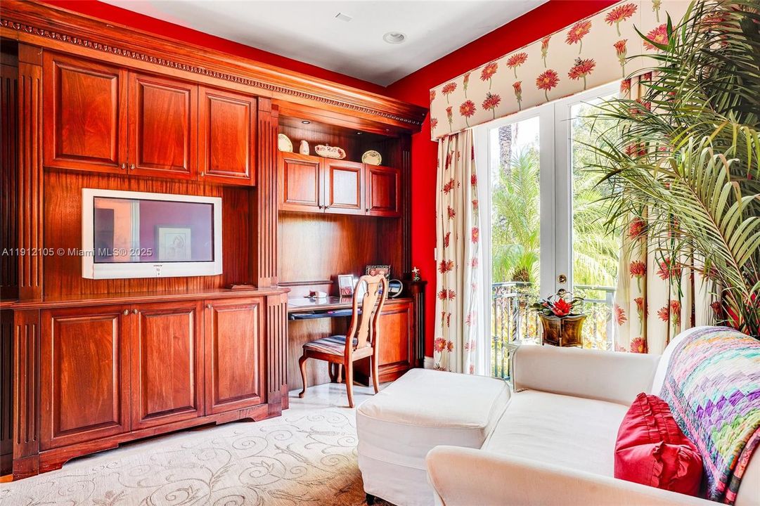 For Sale: $21,950,000 (7 beds, 7 baths, 6497 Square Feet)