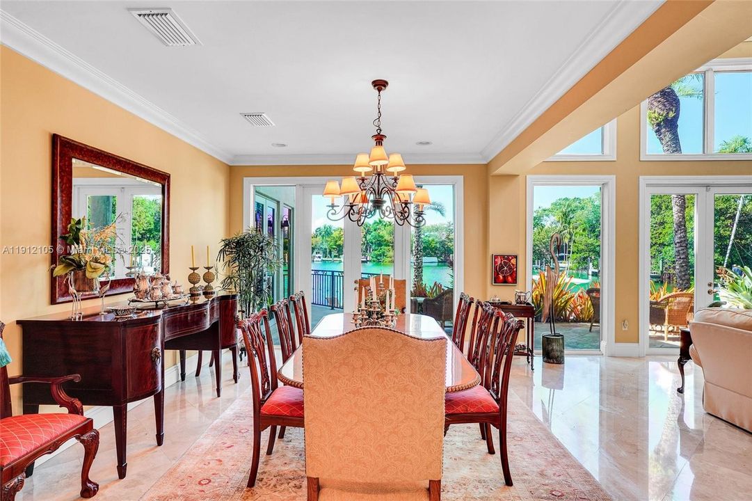 For Sale: $21,950,000 (7 beds, 7 baths, 6497 Square Feet)