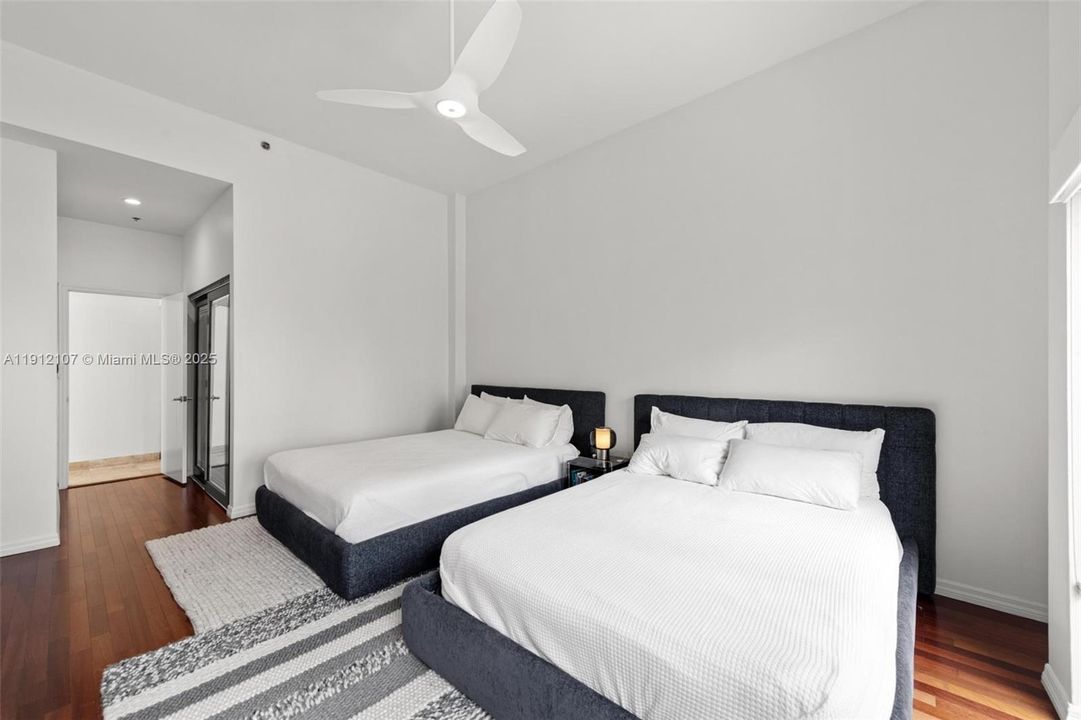 Active With Contract: $8,000 (2 beds, 3 baths, 1660 Square Feet)