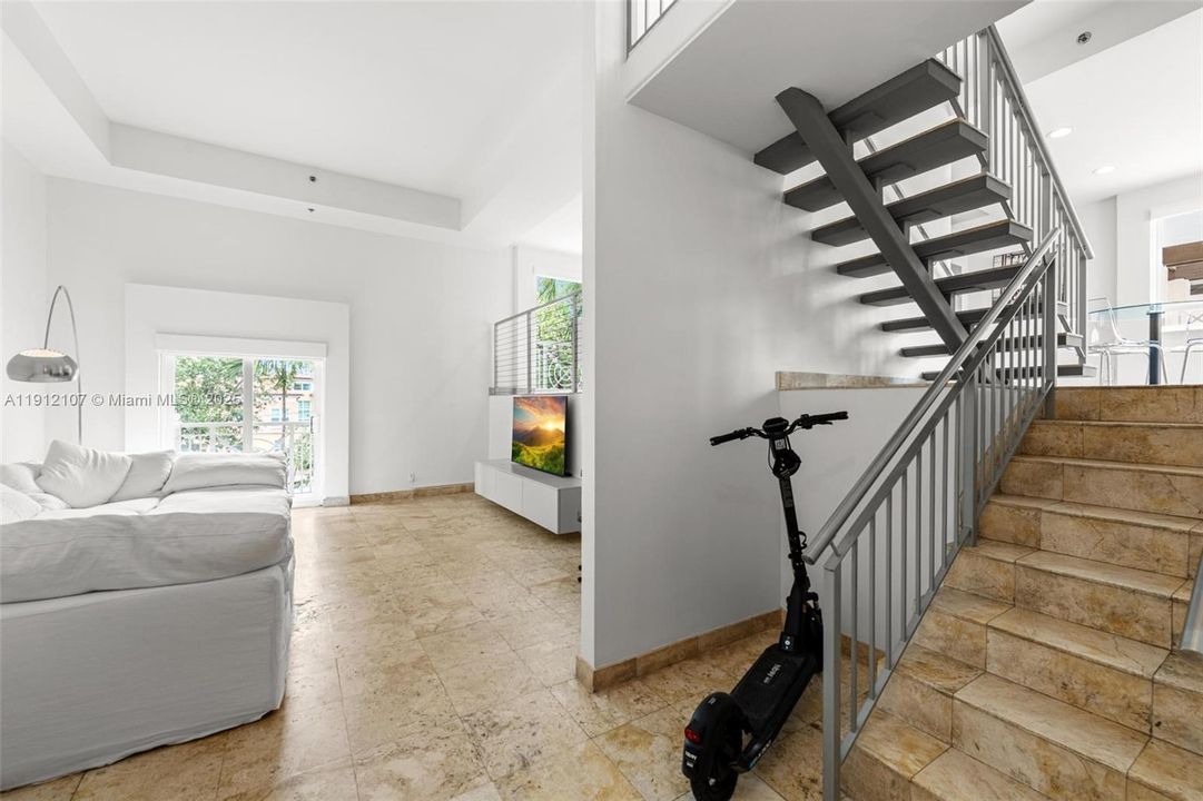 Active With Contract: $8,000 (2 beds, 3 baths, 1660 Square Feet)