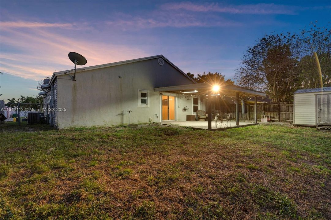 En Venta: $525,000 (3 camas, 2 baños, 1188 Pies cuadrados)