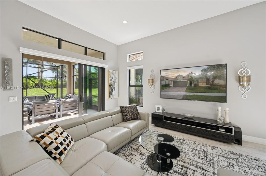 For Sale: $849,000 (3 beds, 2 baths, 2560 Square Feet)