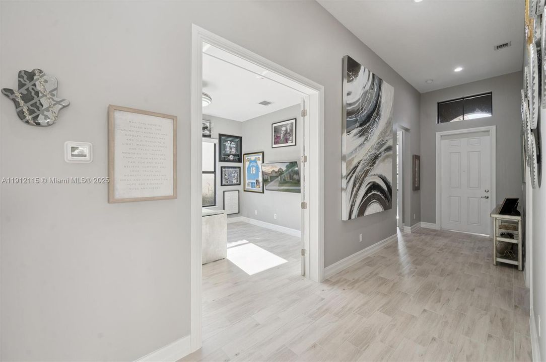 For Sale: $849,000 (3 beds, 2 baths, 2560 Square Feet)